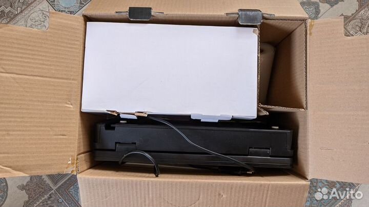 Вакуумном упаковщике redmond RVS-M021