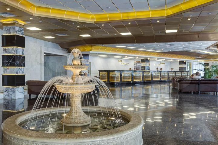 Апартаменты с доходом 17,6 м2 - Отель Салют 4*