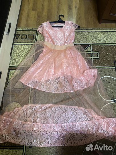 Вечернее платье