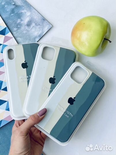 Чехол на iPhone 11