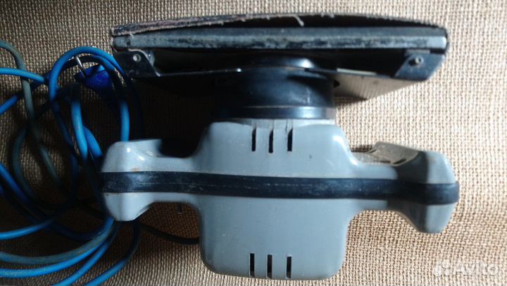 Вибро-шлифмашинка