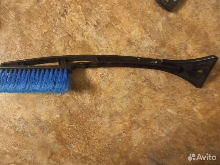 Щетка для чистки снега