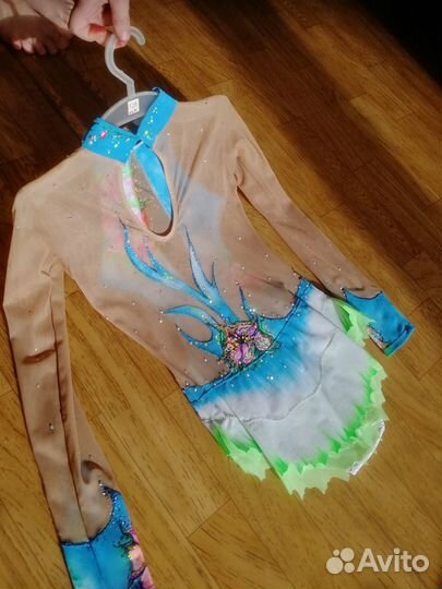 Костюм для художественной гимнастики