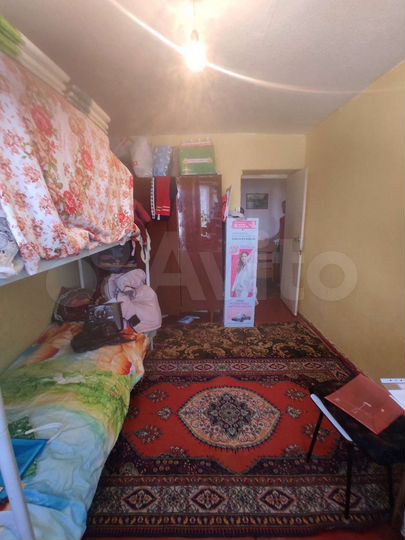 3-к. квартира, 64 м², 1/3 эт.