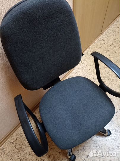 Компьютерный стул кресло