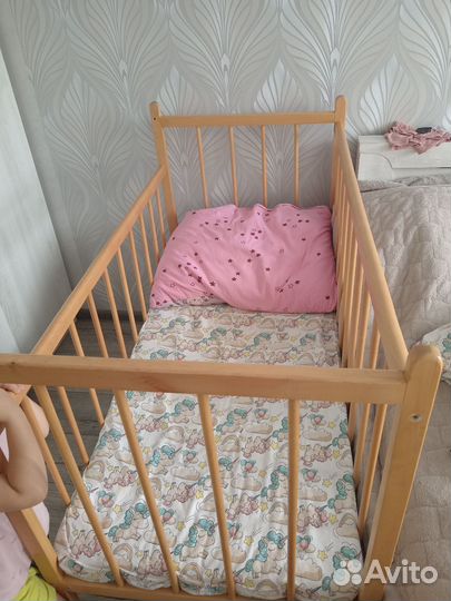 Детская кроватка