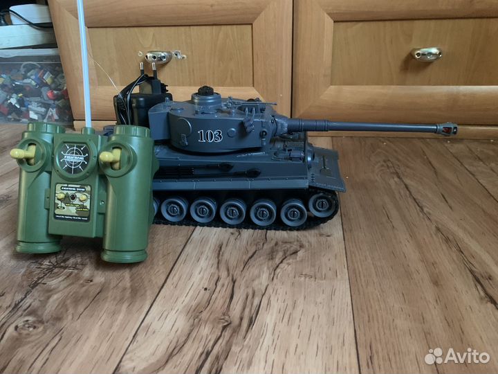 Танк на пульте управления