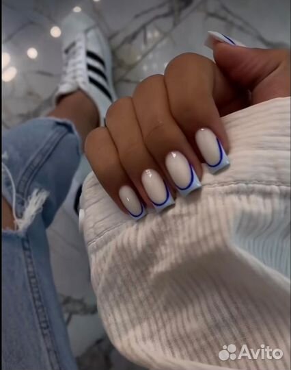 Маникюр и педикюр