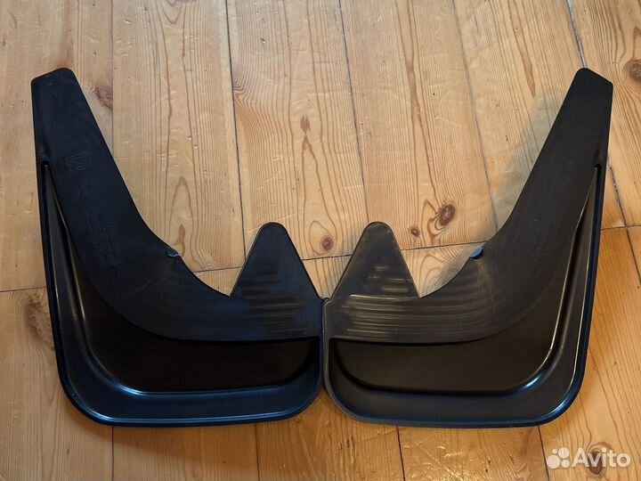 Брызговики универсальные (новые)