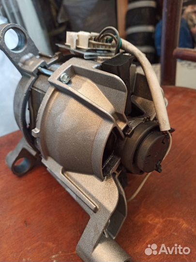 Двигатель для стиральной машины ariston