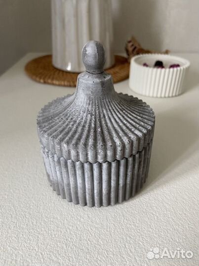 Шкатулки, кашпо