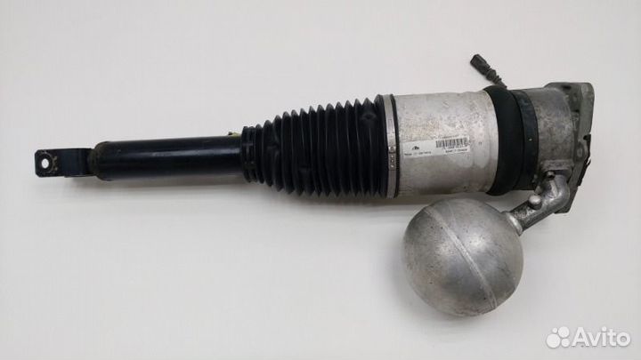 Амортизатор подвески задний левый Volkswagen