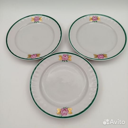 Набор чайных трио с цветочным декором на 3 персоны