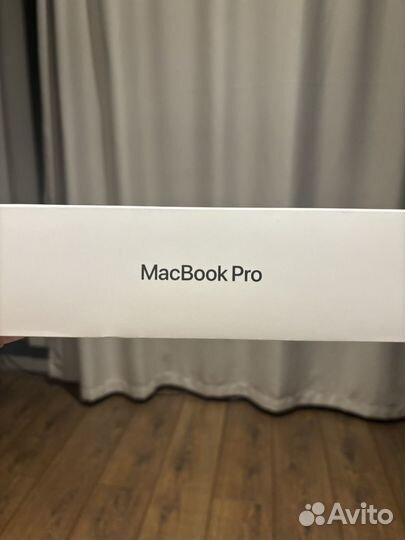 Коробка от Macbook pro 14