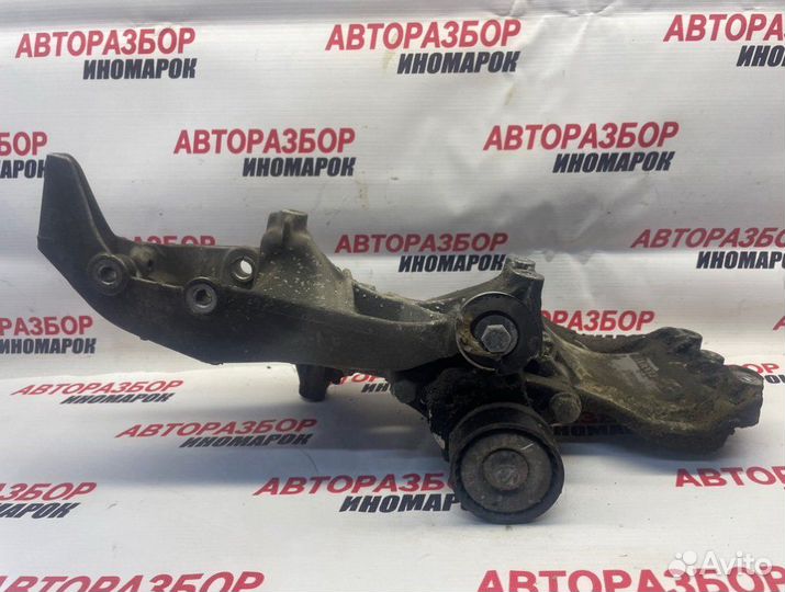 Кронштейн генератора Renault Logan 1 LS K7M710