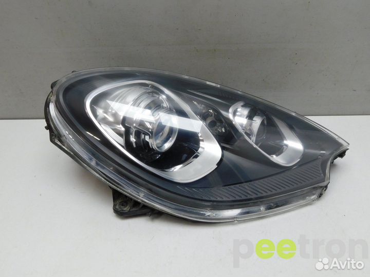 Б/У Б/У Фара правая б/у 95B941032CF porsche