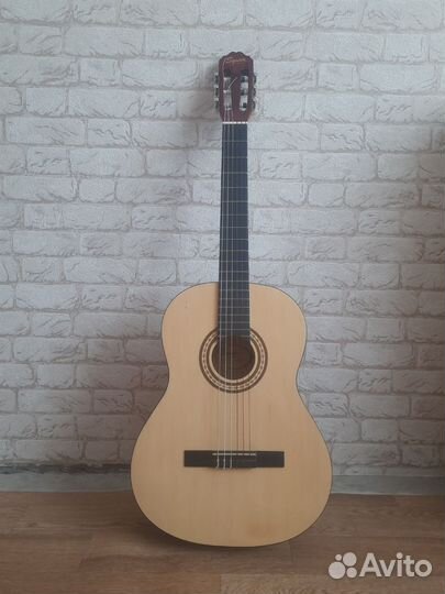 Классическая гитара fender
