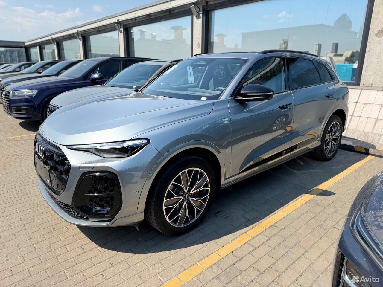 Audi Q5L 2.0 AMT, 2026