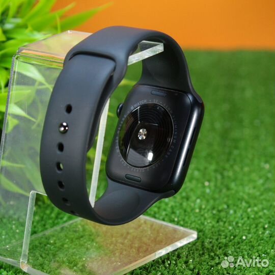 Умные часы Apple Watch SE (2022) 44mm Aluminum Case with Sport Band Midnight