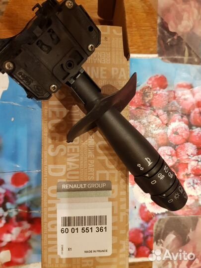 Переключатель подрулевой Renault Logan 1