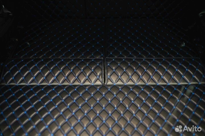 3D коврики в багажник BMW X7