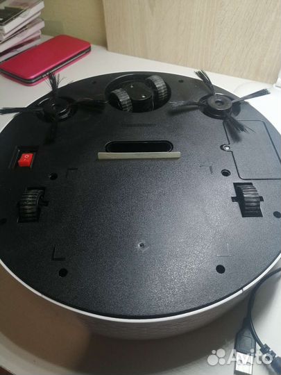 Робот-пылесос с влажной уборкой