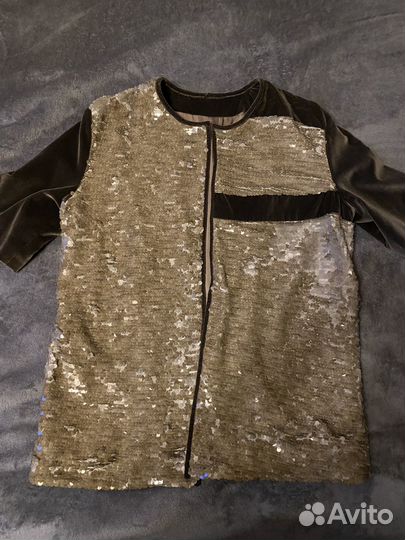 Пиджачек нарядный 44-46