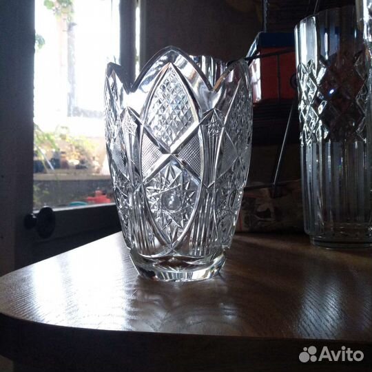 Хрустальная ваза
