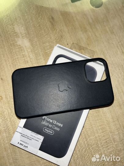 Чехол на iPhone 13 mini