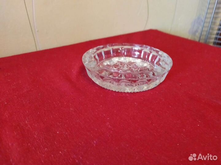 Хрустальная пепельница