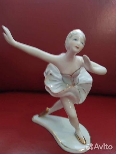Фарфоровые статуэтки германия