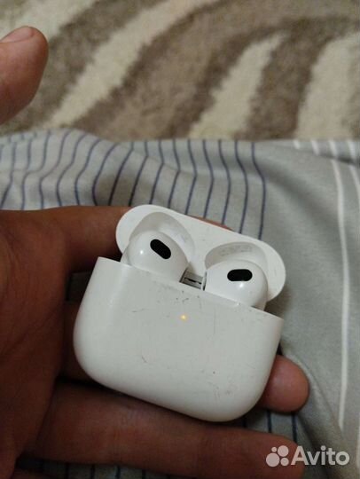 Беспроводные наушники apple продам 2000-3000