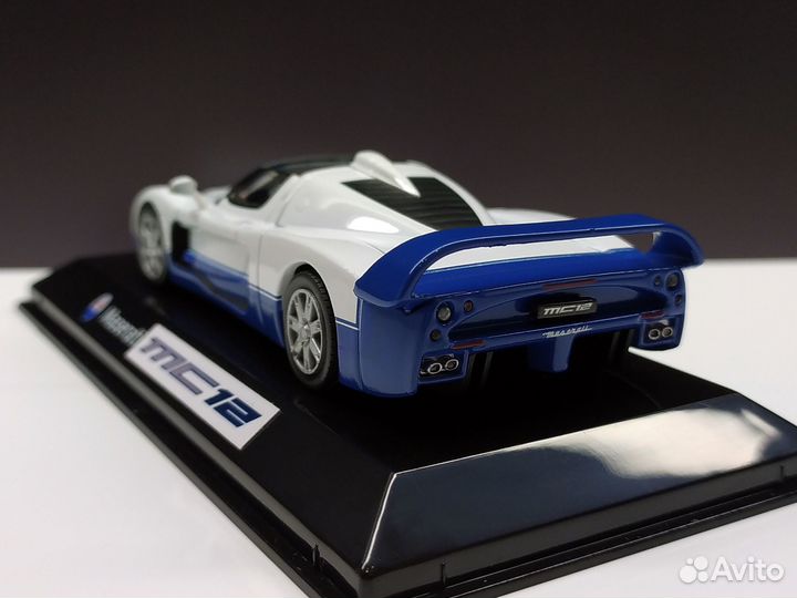 1:43 Maserati MC12