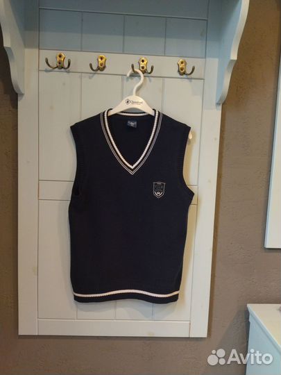 Жилетка для мальчика школьная