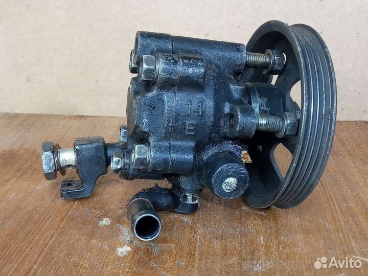 Насос гур Nissan Maxima VG30E