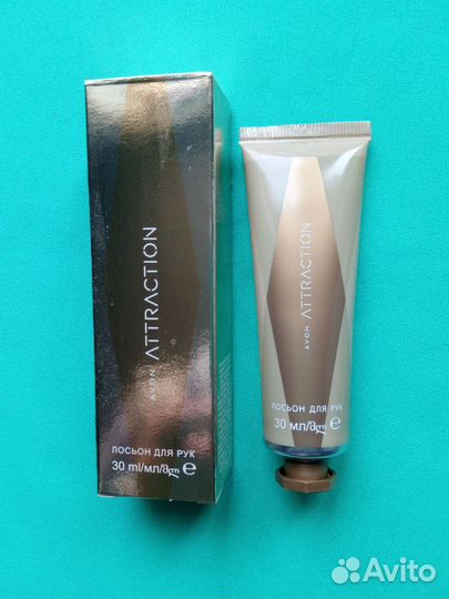 Парфюмированный лосьон для рук Avon Attraction