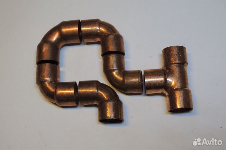 Фитинги медные угловые. д12 мм