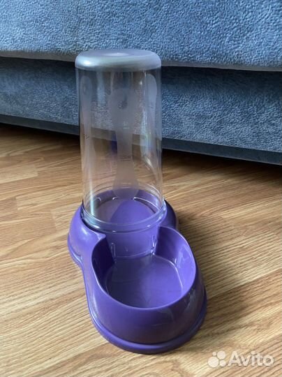 Кормушка для кошек и собак