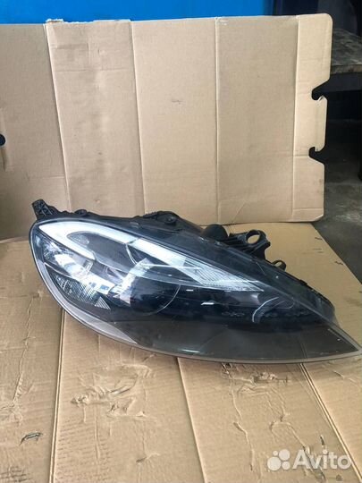 Фара правая Volvo V40 2014