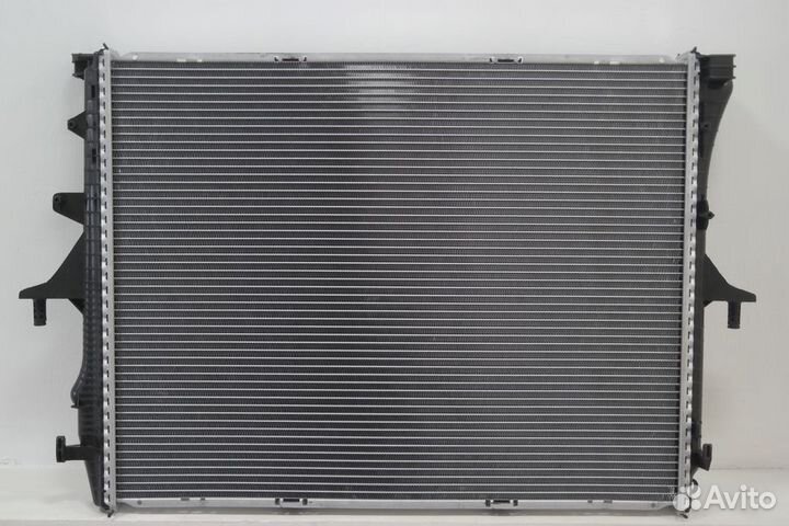 Радиатор Audi Q7 05-15 / Volkswagen Touareg 02-10