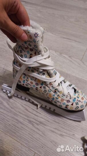 Коньки зимние 33 размер в чехле