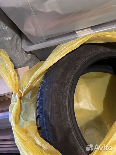 Pirelli Ice Zero 185/65 R15