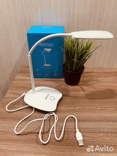 Настольная лампа с USB-разъемом, светодиодная