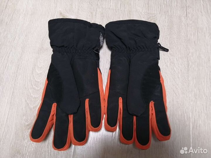 Перчатки горнолыжные