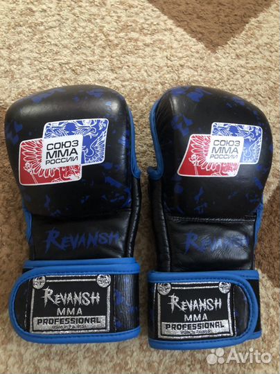 Перчатки для единоборств