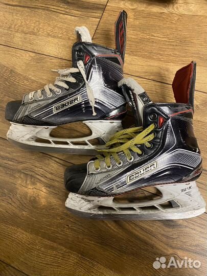 Коньки хоккейные