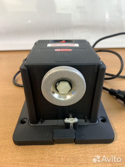 Машина для заточки стамесок и ножей Диолд