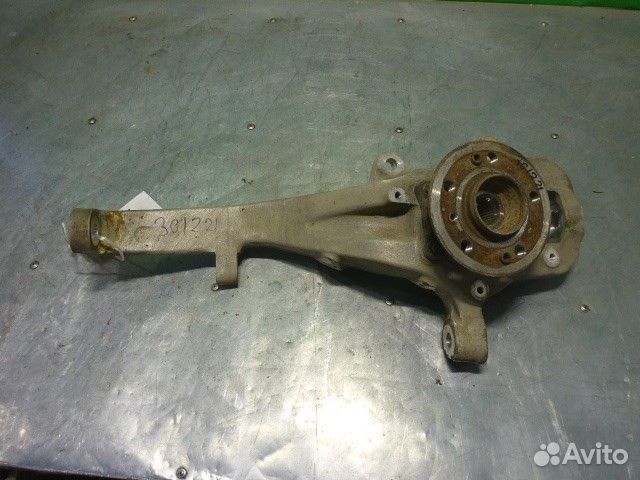 Кулак поворотный передний левый Mercedes-benz X166