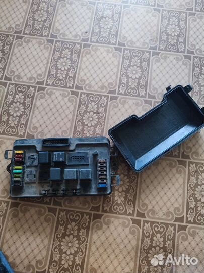 Монтажный блок ваз 2115