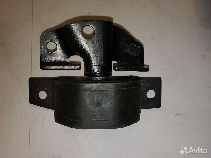 Подушка двигателя Nissan